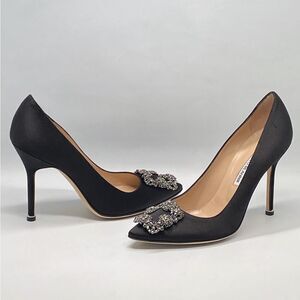 Manolo Blahnik Hangisi 105 Embellished Satin Pumps size 38